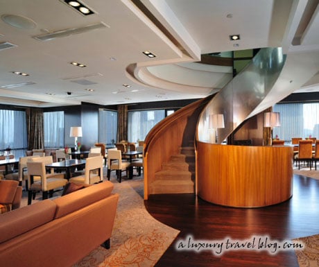 The Premier Club Sky Lounge at the Peninsula Excelsior Hotel, Singapore