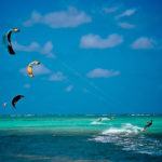 Kitesurf Cayman: boarding at Barkers 