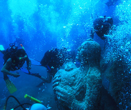 Underwater blessing