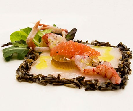 âCrudoâ raw scampi and imperial prawns, wild rice and salad