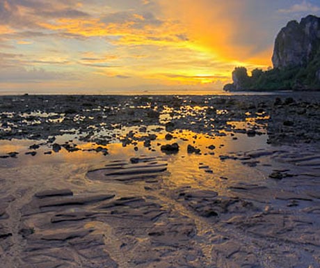 Tonsai Bay