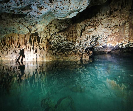 Bonaire caving_136542893