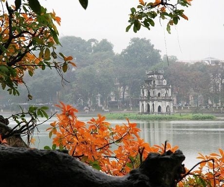 Hoan Kiem lake, Hanoi