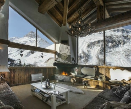 Luxury ski traveller's diary