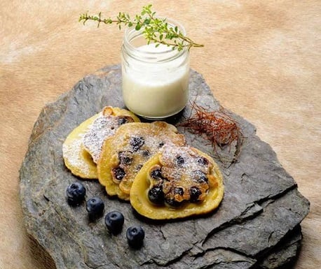 Recipe of the week: Carinthian blueberry ‘datschi’ with vanilla-thyme foam