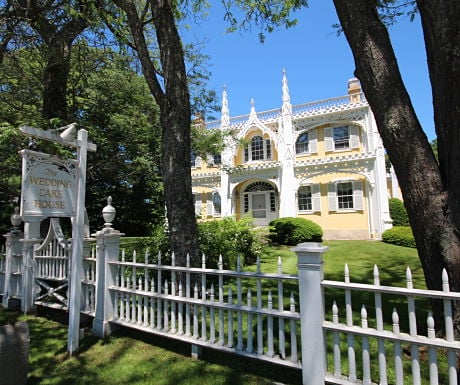 The wedding cake house