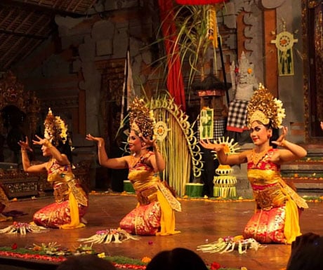 Gamelan Dancers
