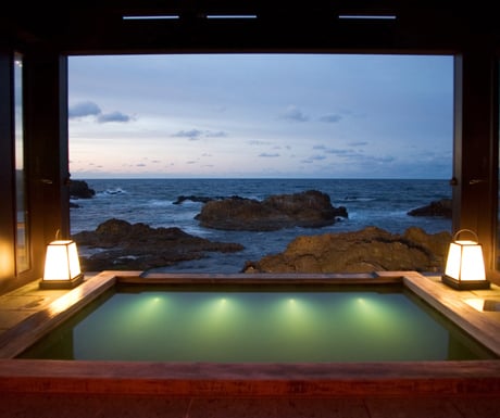 Have-your-own-prrivate,-oceanfront-onsen-at-Lamp-no-Yado