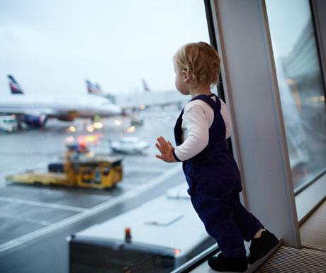 child-at-airport-window