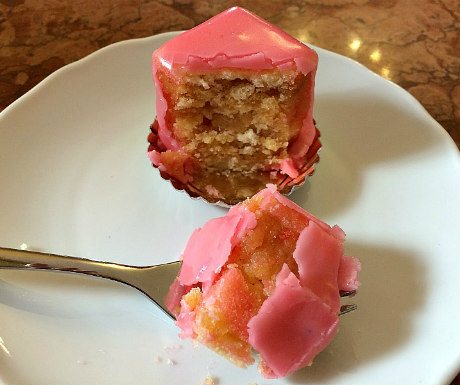 Austrian Cakes: Punschkrapfen