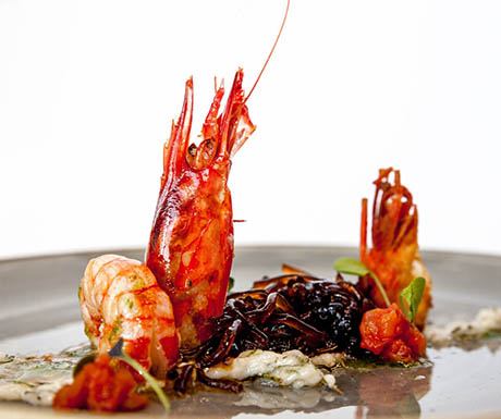 Prawns of tarragona with fiduea