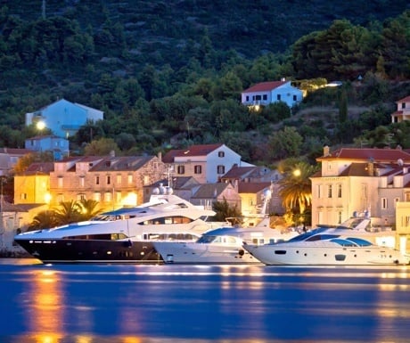 Luxury charter yachts in Croatia