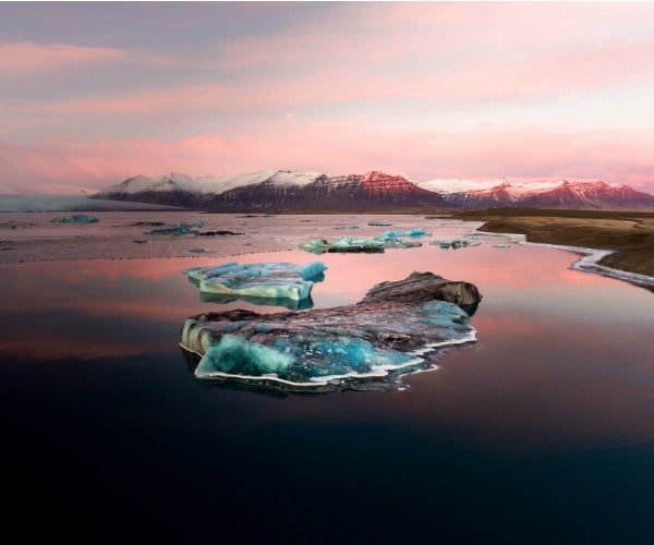 The Jökulsárlón Glacier Lagoon & Diamond Beach