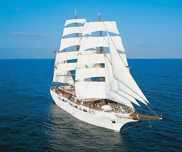 luxury sailing yacht cruise