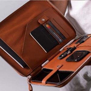 The perfect, plane-friendly organiser that oozes elegance