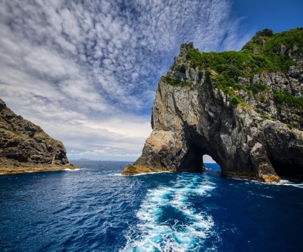 ‘Kia ora’ yachting in the Bay of Islands