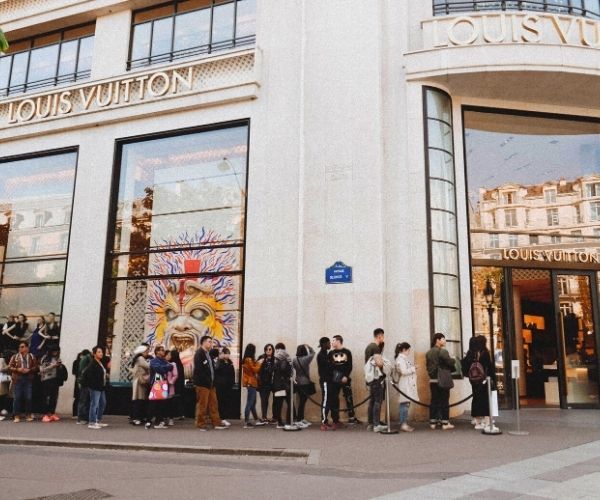 Best Fashion Stores in Champs-Elysées - Discover Walks Blog