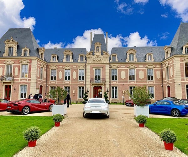 5 luxury chateau hotels in France