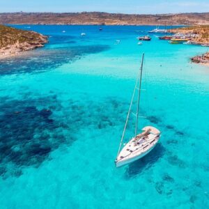 6 great reasons to charter a yacht this Summer
