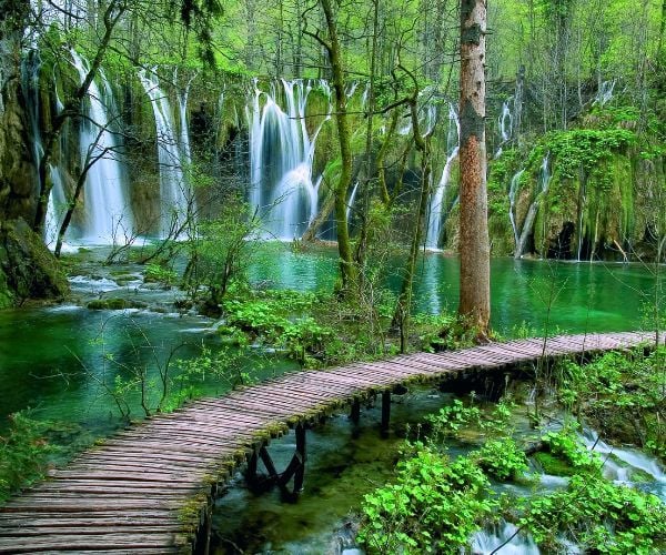 Top tips for traveling to the Plitvice Lakes with children