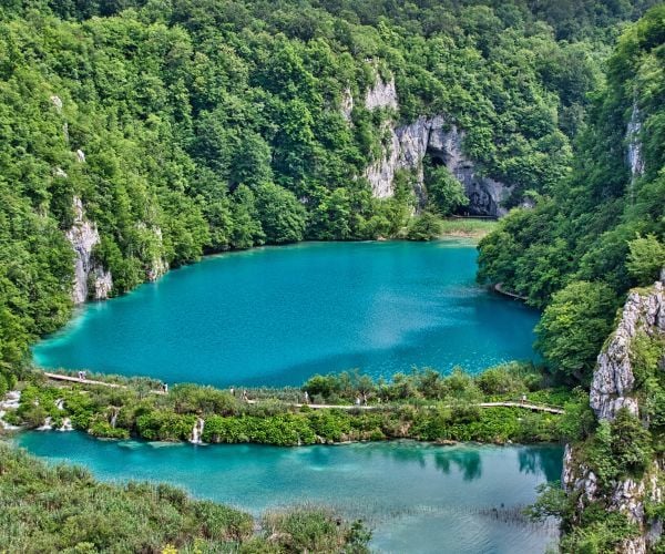 Amazing facts about Plitvice Lakes National Park