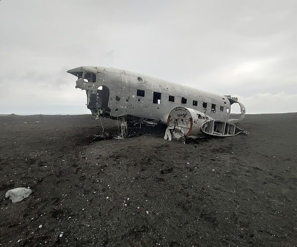 Visiting Iceland's famous plane wreck