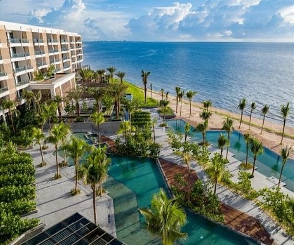 Earn double Hilton Honors points by exploring new Hilton brands