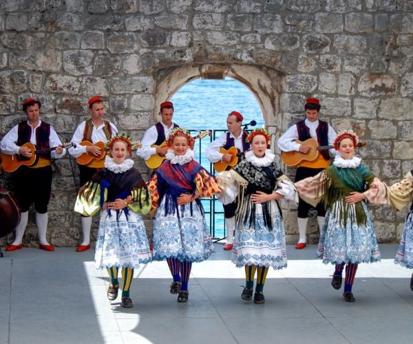 Discover the vibrant summer events in Dubrovnik!