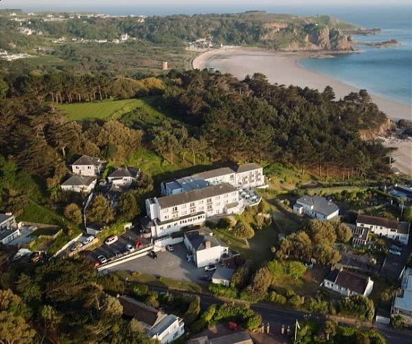 Review: The Biarritz Hotel, St. Brelades Bay, Jersey