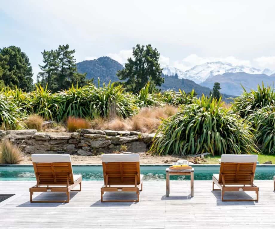 Wanaka Haven large group holiday home with private pool