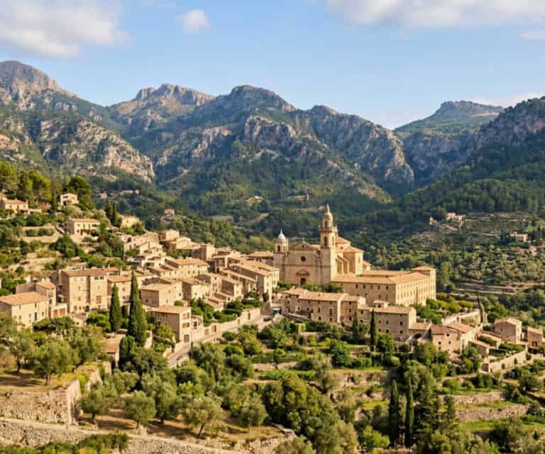 Choosing your location in the Balearic Islands: A short guide to Mallorca and Ibiza