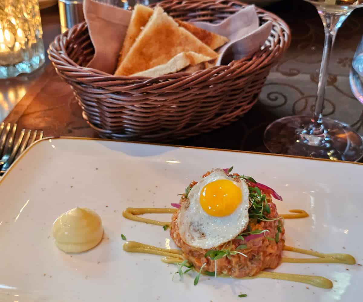 Das Schindler Brings Modern Tyrolean Cooking Above Innsbruck’s Main Street