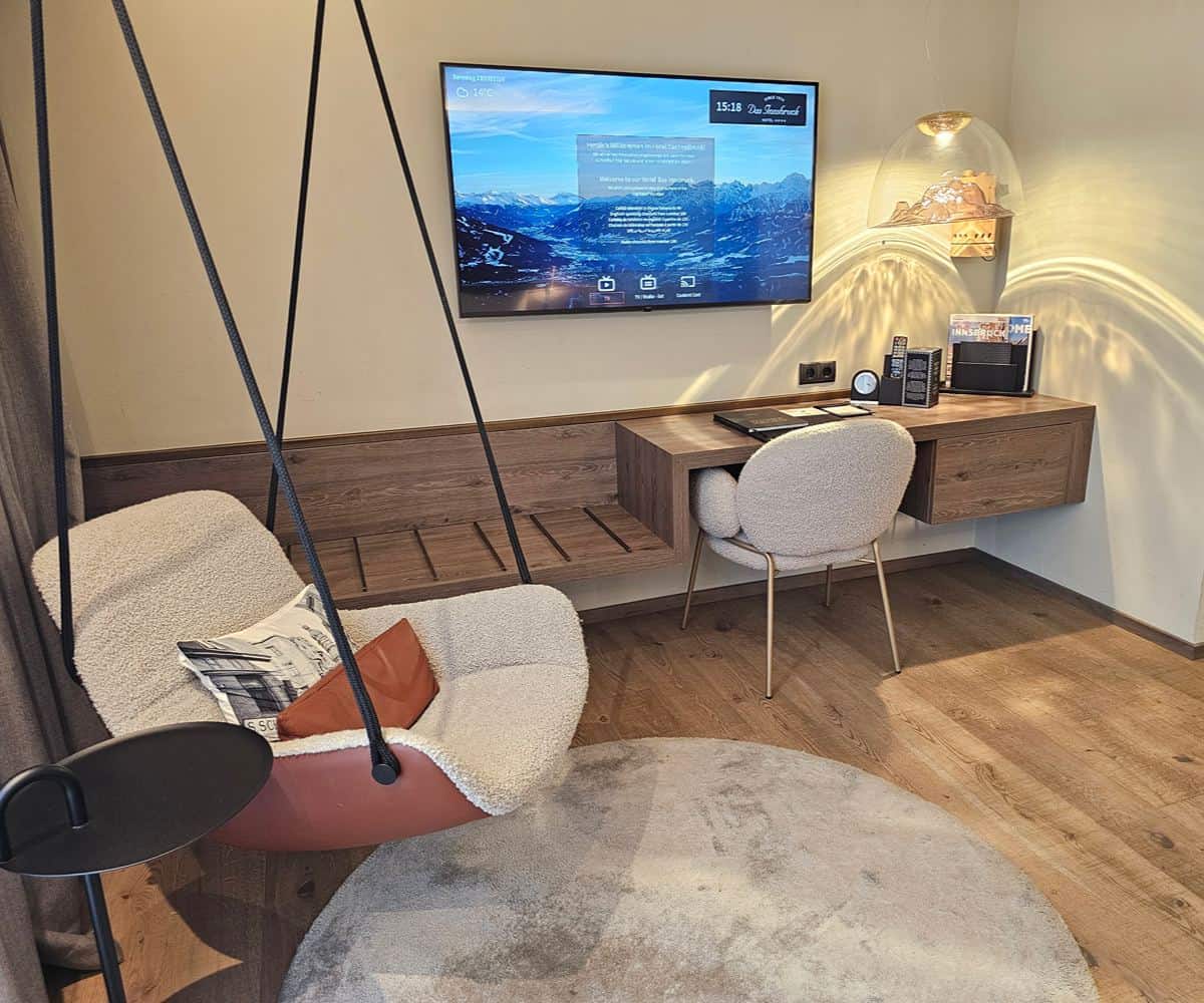 Hotel Das Innsbruck Puts Tyrolean Comfort Right on the Edge of the Old Town