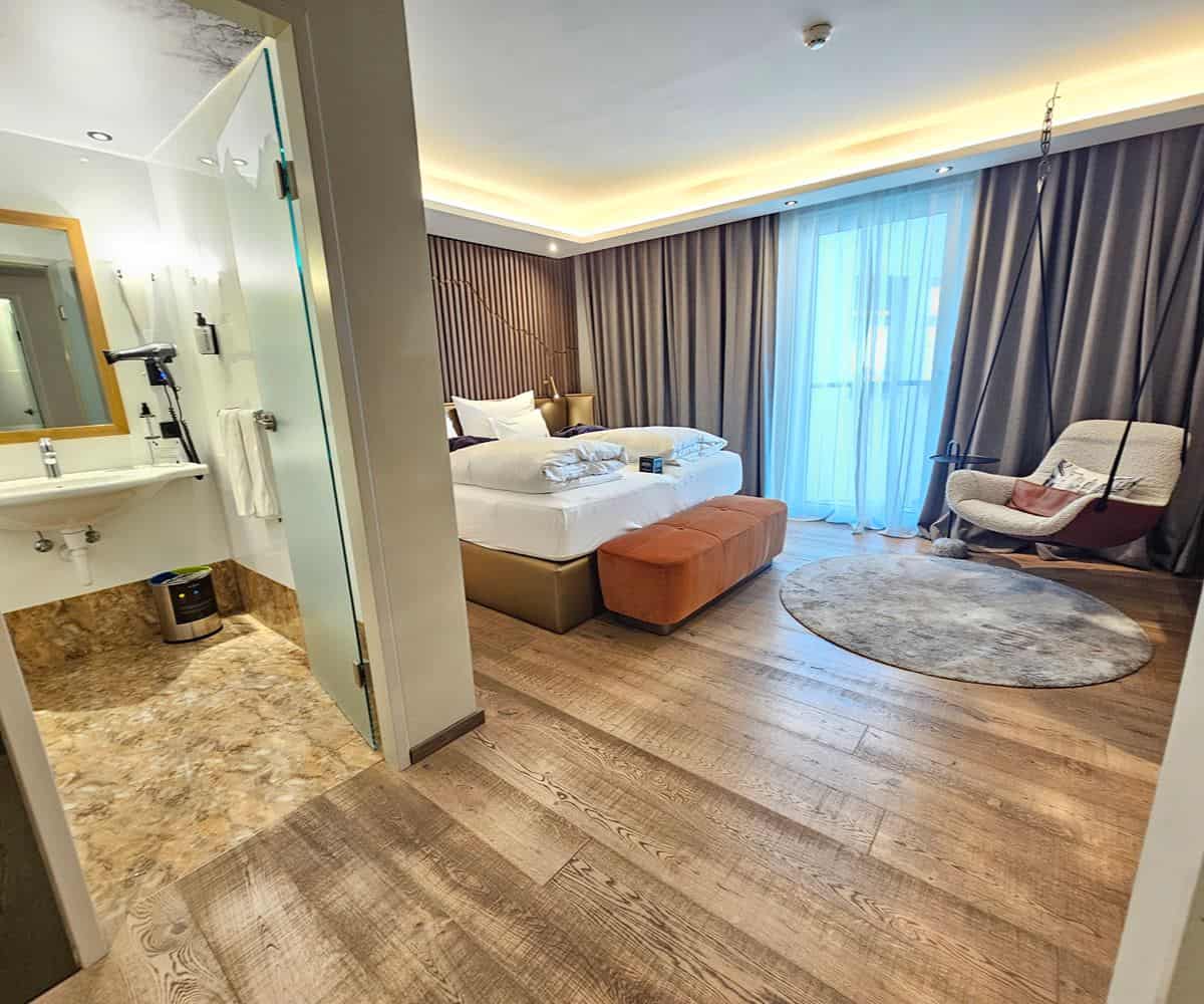 Hotel Das Innsbruck Puts Tyrolean Comfort Right on the Edge of the Old Town