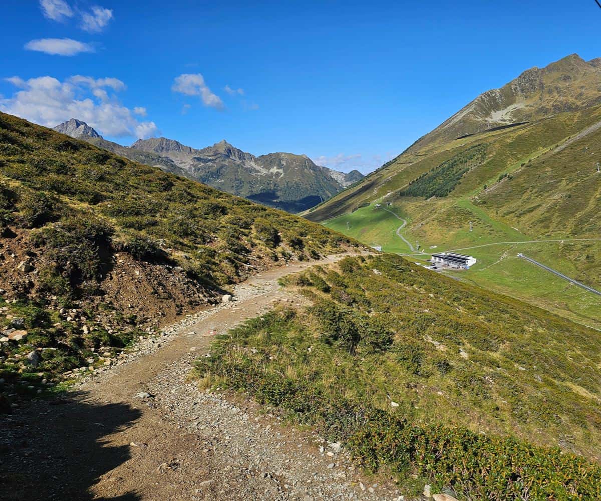 Walking the Three Lakes Circuit above Kühtai